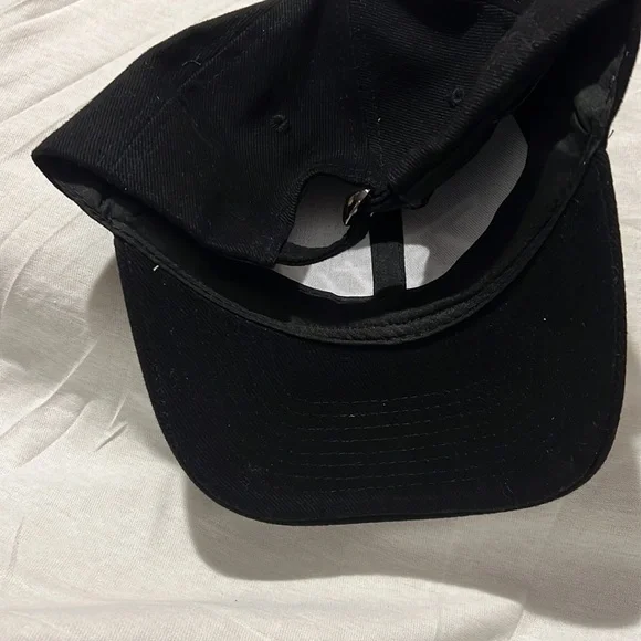 🔥Titties Embroidery unisex cap Brand new never opened - Picture 4 of 6